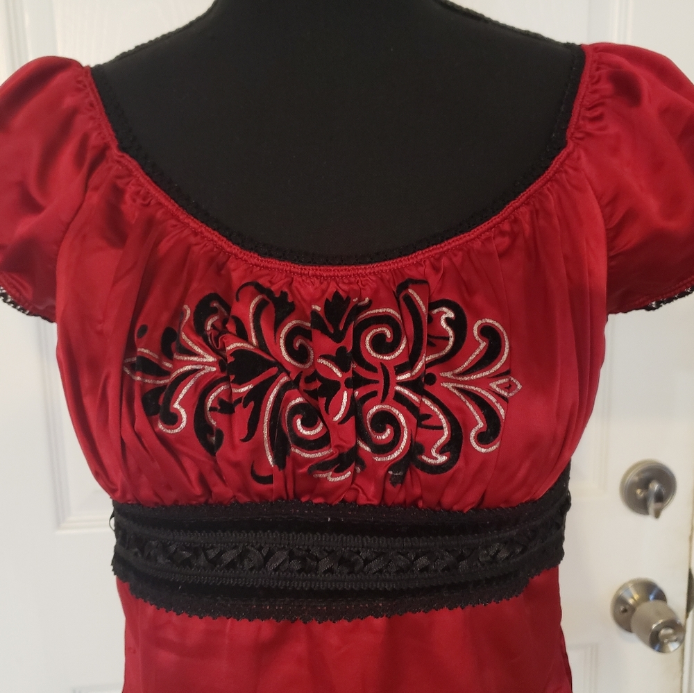 Unbranded Women's Red Round Neck Short Sleeve Casual Top - Picture 3 of 4